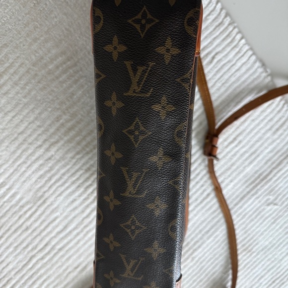 Louis Vuitton Monogram Trocadero 30 - Picture 4 of 10